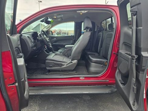 Used 2017 Chevrolet Colorado Z71 AWD/4WD image 14