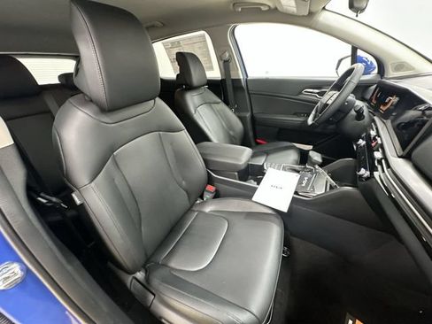 New 2026 Kia Sportage EX FWD image 25