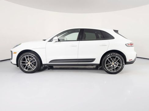Certified 2026 Porsche Macan AWD/4WD image 8