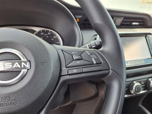 New 2025 Nissan Kicks Play S image 20