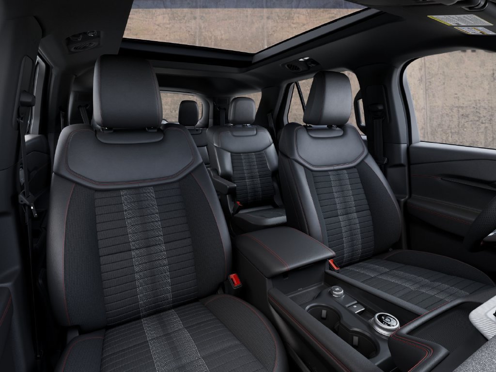 New 2027 Ford Explorer ST-Line w/ Premium Package AWD/4WD image 10