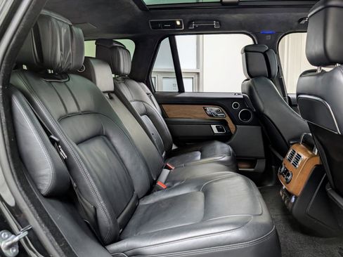 Used 2022 Land Rover Range Rover Autobiography image 26