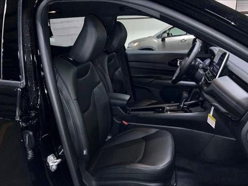 New 2026 Jeep Compass Latitude image 52