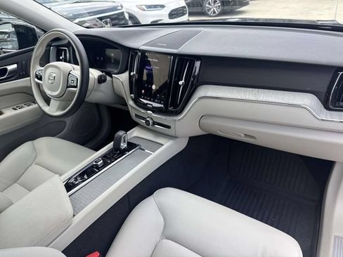 Used 2024 Volvo XC60 B5 Plus w/ Protection Package Premier AWD/4WD image 13