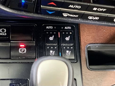 Used 2020 Lexus RX 350L Premium image 20