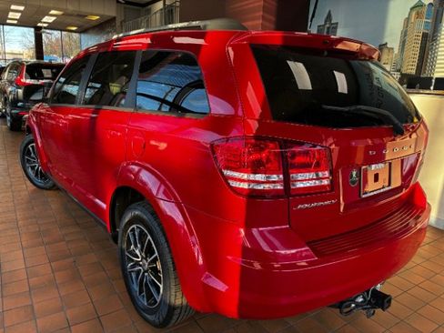 Used 2018 Dodge Journey SE w/ Blacktop Package image 7