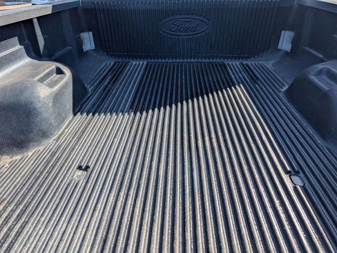 Used 2012 Ford F250 Lariat image 9