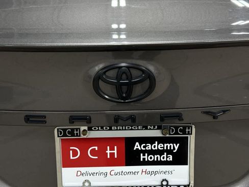 Used 2023 Toyota Camry SE image 24