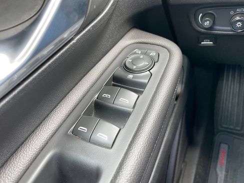 Used 2022 GMC Terrain SLE w/ Driver Convenience Package AWD/4WD image 27