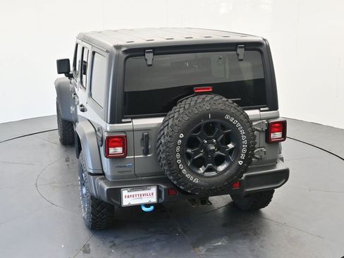 Used 2023 Jeep Wrangler Unlimited w/ Cold Weather Group AWD/4WD image 23