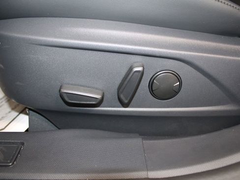 Used 2024 Ford Mustang Mach-E Select w/ Comfort Package Lite image 24