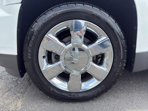 Used 2016 GMC Terrain SLT w/ Open Road Package AWD/4WD image 12