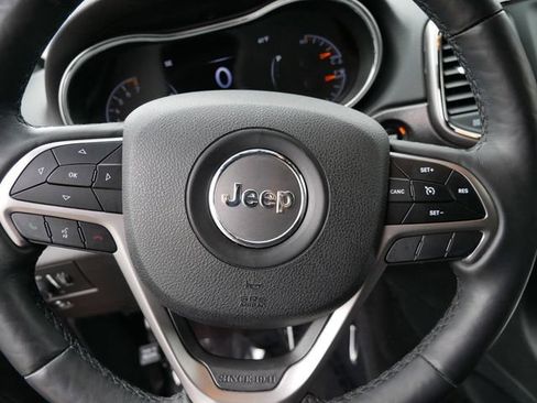 Used 2018 Jeep Grand Cherokee Limited w/ Trailer Tow Group IV AWD/4WD image 17