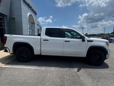 Used 2021 GMC Sierra 1500 4x4 Crew Cab w/ Sierra Value Package image 7
