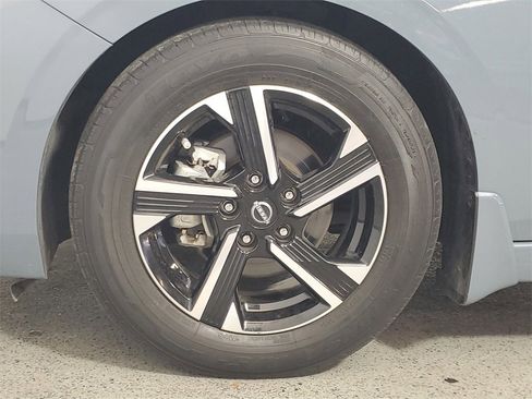 Used 2024 Nissan Sentra SV w/ Trunk Package image 8