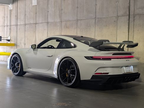 Used 2023 Porsche 911 GT3 RWD image 3