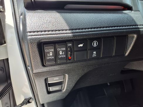 Used 2023 Honda Odyssey Sport image 22