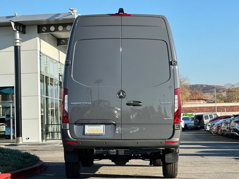 New 2025 Mercedes-Benz Sprinter 2500 image 5