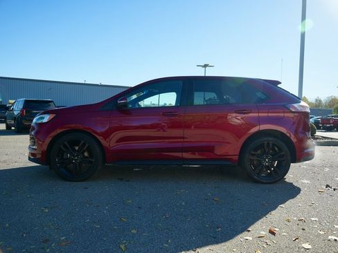 Used 2019 Ford Edge ST w/ Equipment Group 401A image 4