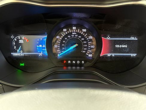 Used 2019 Ford Fusion SE w/ Equipment Group 151A FWD image 17