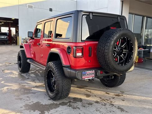 Used 2018 Jeep Wrangler Unlimited Sahara image 4