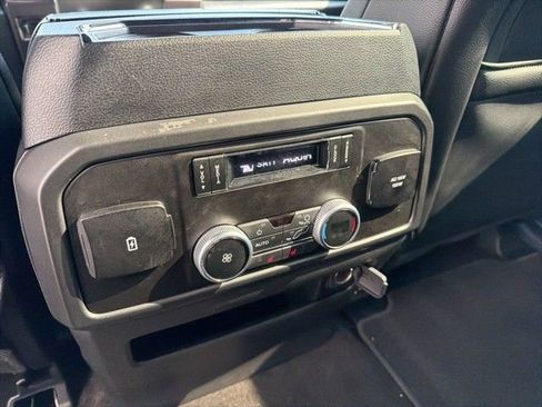 Used 2021 Ford Expedition Max Limited AWD/4WD image 17