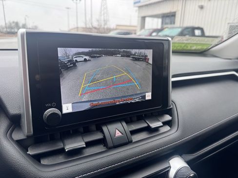 Used 2024 Toyota RAV4 XLE image 28