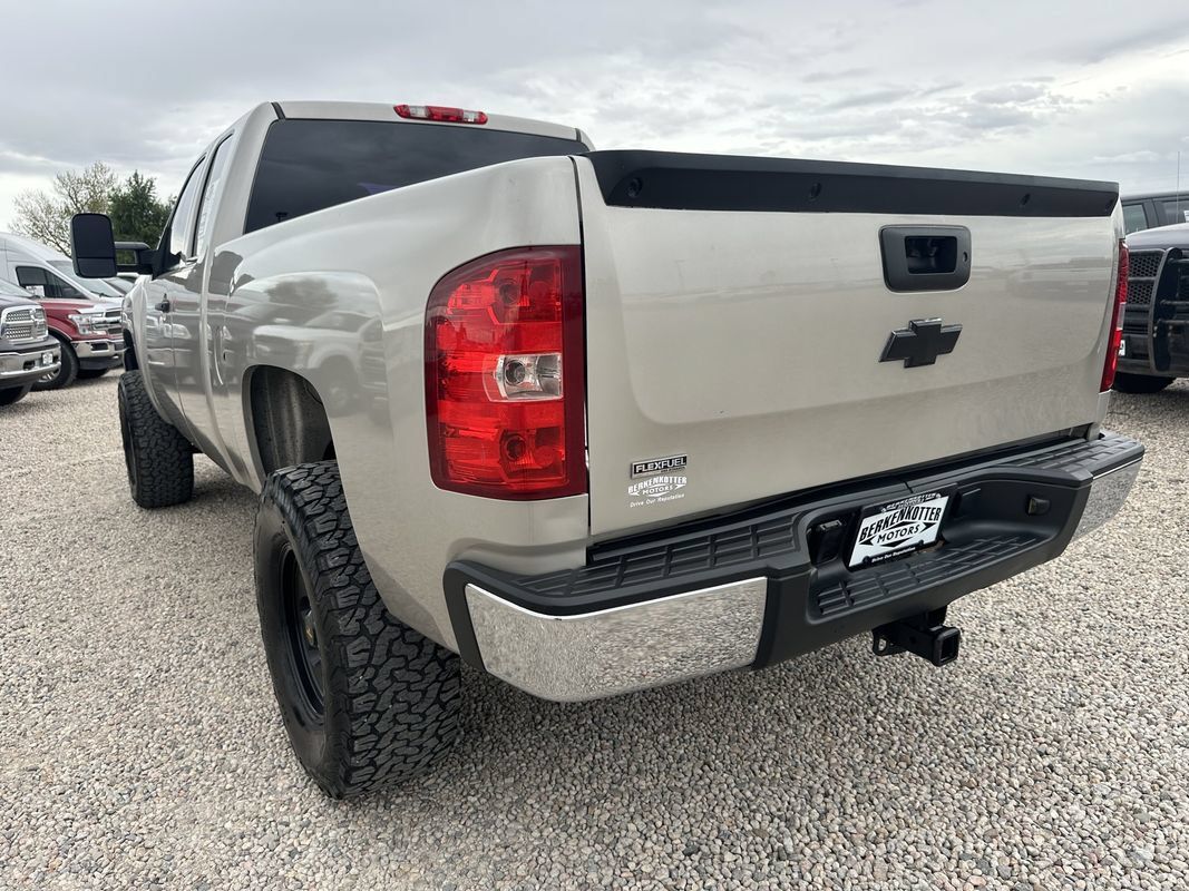 Used 2007 Chevrolet Silverado 1500 LT w/ 1LT Convenience Package RWD image 8