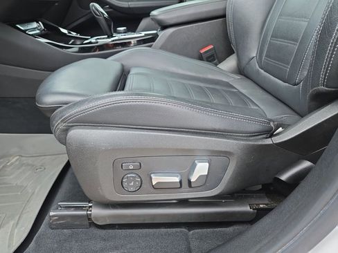 Used 2018 BMW X3 xDrive30i w/ Convenience Package AWD/4WD image 17