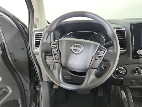 Used 2023 Nissan Frontier SV w/ Technology Package AWD/4WD image 19