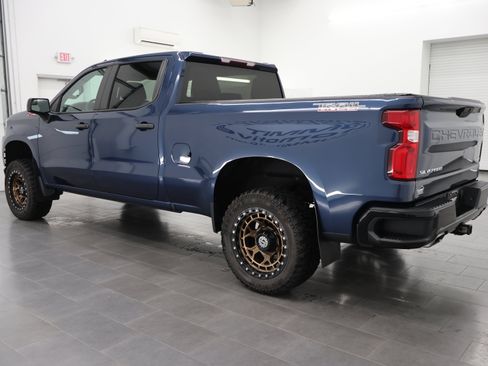 Used 2019 Chevrolet Silverado 1500 Custom Trail Boss w/ Custom Convenience Package AWD/4WD image 5