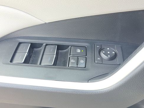 Used 2025 Toyota RAV4 XLE w/ Convenience Package image 20