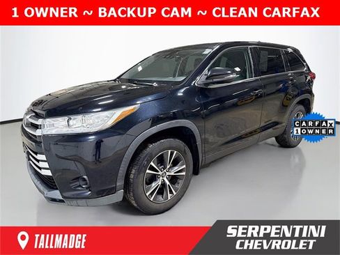 Used 2019 Toyota Highlander LE image 1