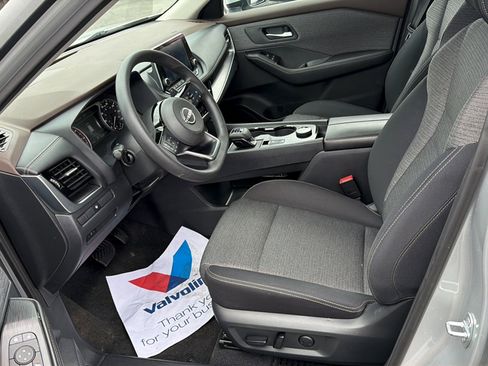 Used 2022 Nissan Rogue SV AWD/4WD image 20