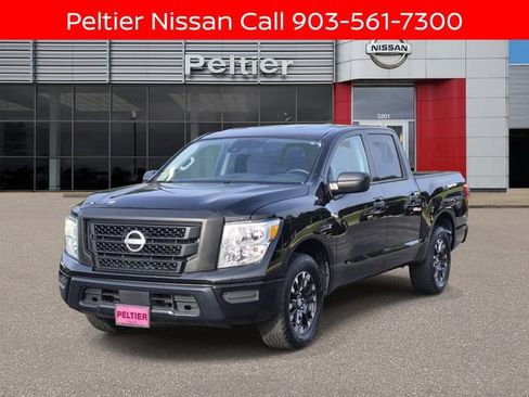 Certified 2023 Nissan Titan S RWD image 3