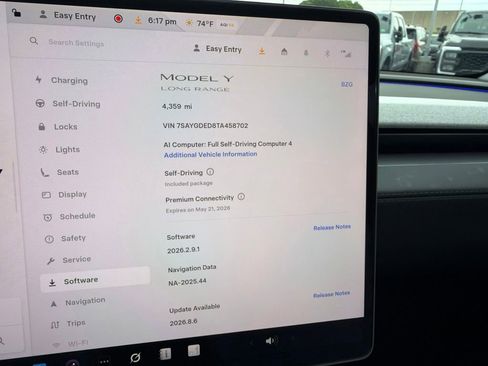 Used 2026 Tesla Model Y Long Range RWD image 30