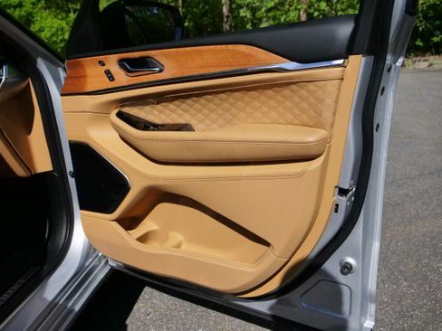 Used 2022 Jeep Grand Cherokee Summit image 51