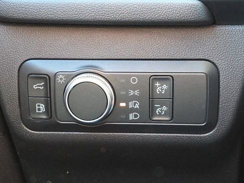 Used 2020 Ford Escape SE Sport image 28