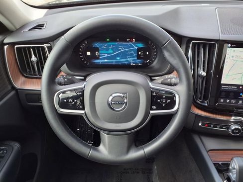 Certified 2023 Volvo XC60 B5 Plus w/ Climate Package AWD/4WD image 14
