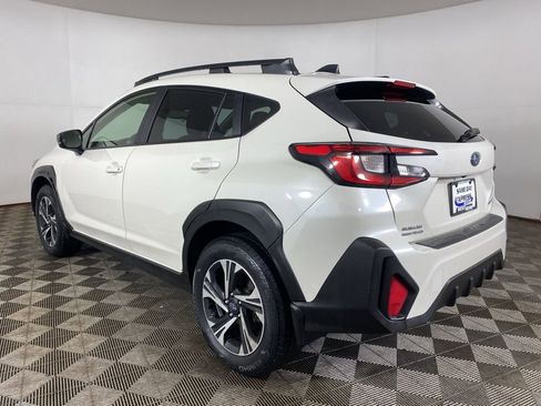 Used 2024 Subaru Crosstrek 2.0i Premium image 8