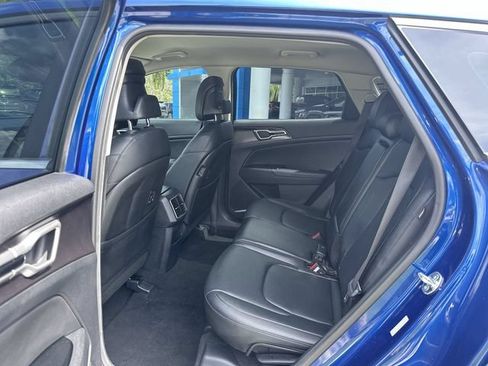 Used 2025 Kia Sportage EX FWD image 27