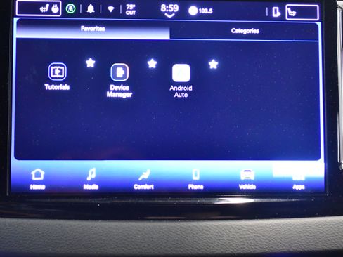 Used 2025 Chrysler Pacifica Select FWD image 29
