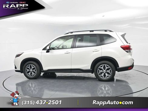 Used 2023 Subaru Forester Premium AWD/4WD image 4