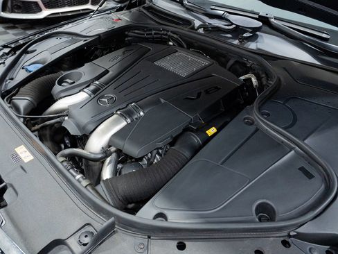 Used 2017 Mercedes-Benz S 550 4MATIC Sedan image 56
