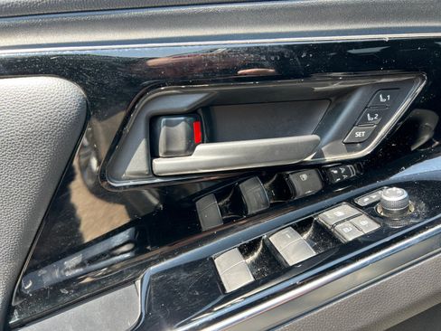Used 2023 Subaru Solterra AWD image 13