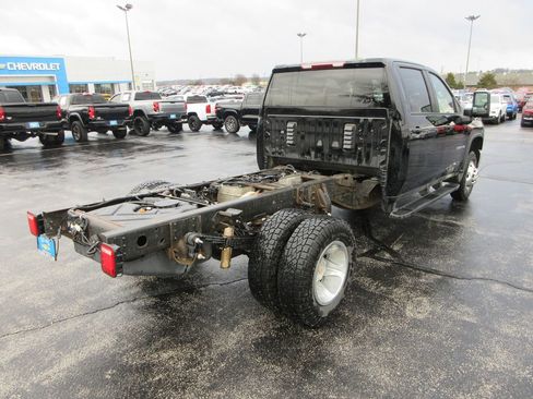 Used 2024 Chevrolet Silverado 3500 W/T w/ WT Convenience Package image 5