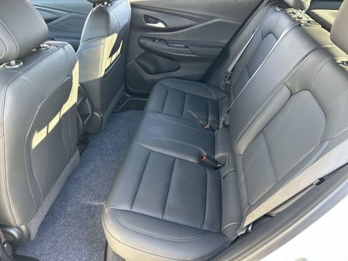 Used 2025 Buick Envista Sport Touring FWD image 25