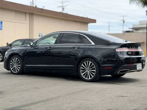 Used 2017 Lincoln MKZ Premiere FWD image 8