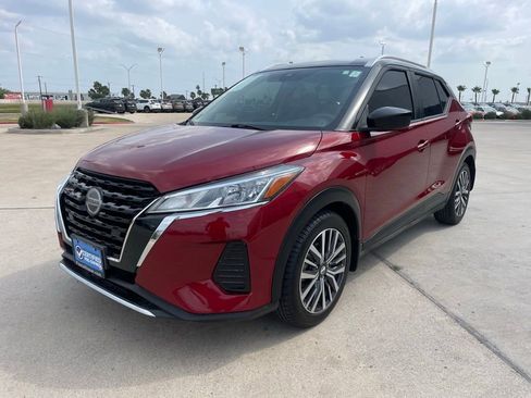 Certified 2021 Nissan Kicks SV FWD image 5