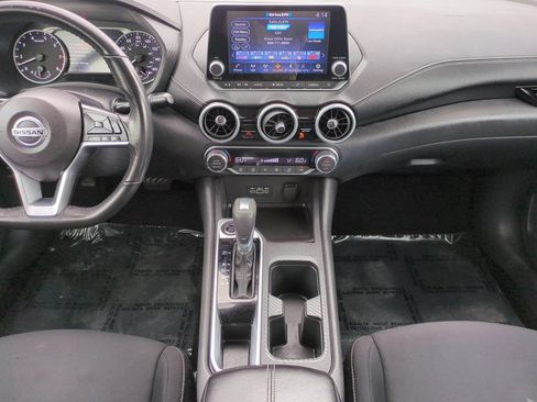 Certified 2021 Nissan Sentra SV FWD image 14